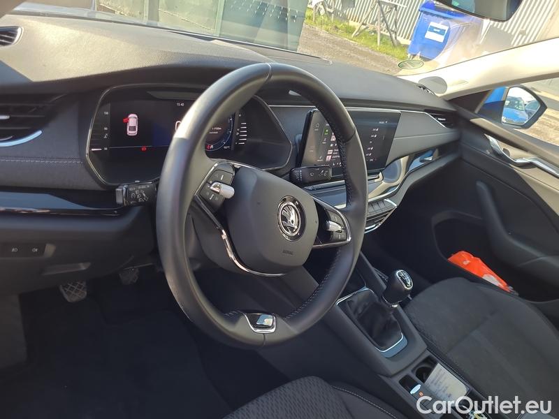  Skoda  Octavia  Lim. (NX3)(2020) Oct.2.0TDI 110 Style 5d #8