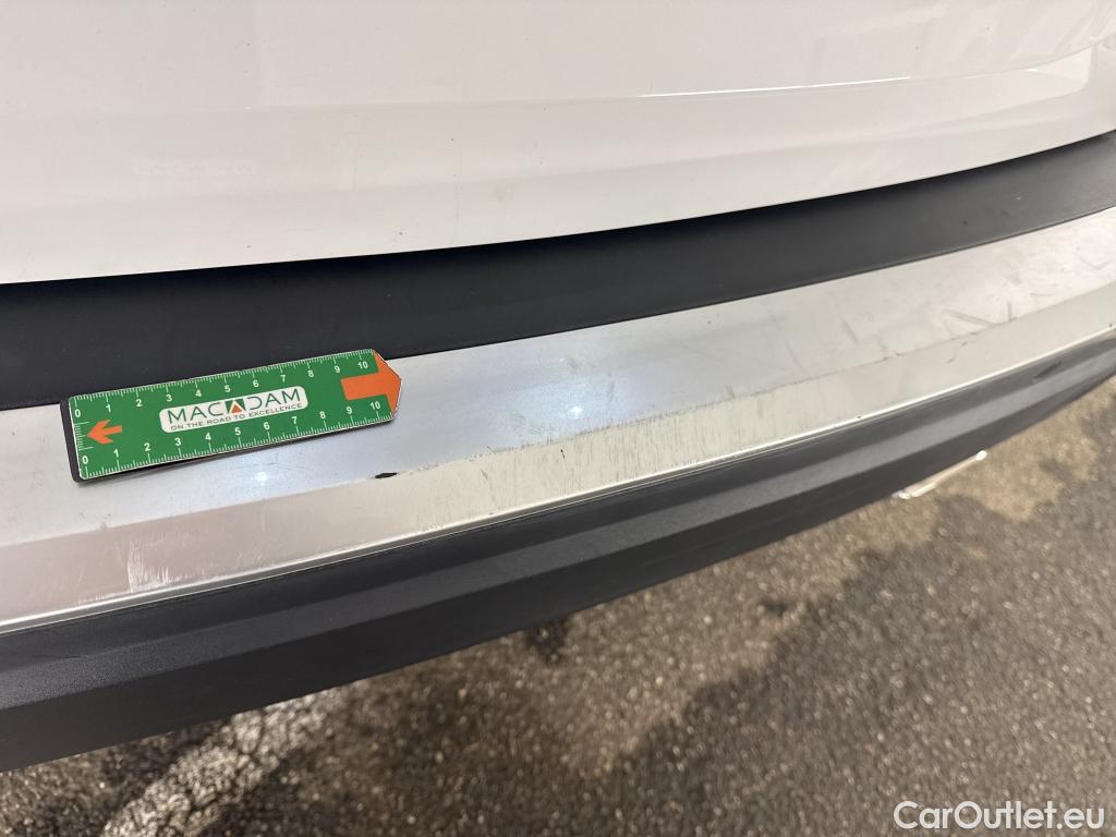  Peugeot  2008  Allure Business 1.2 PureTech 130CV BVM6 E6d #13