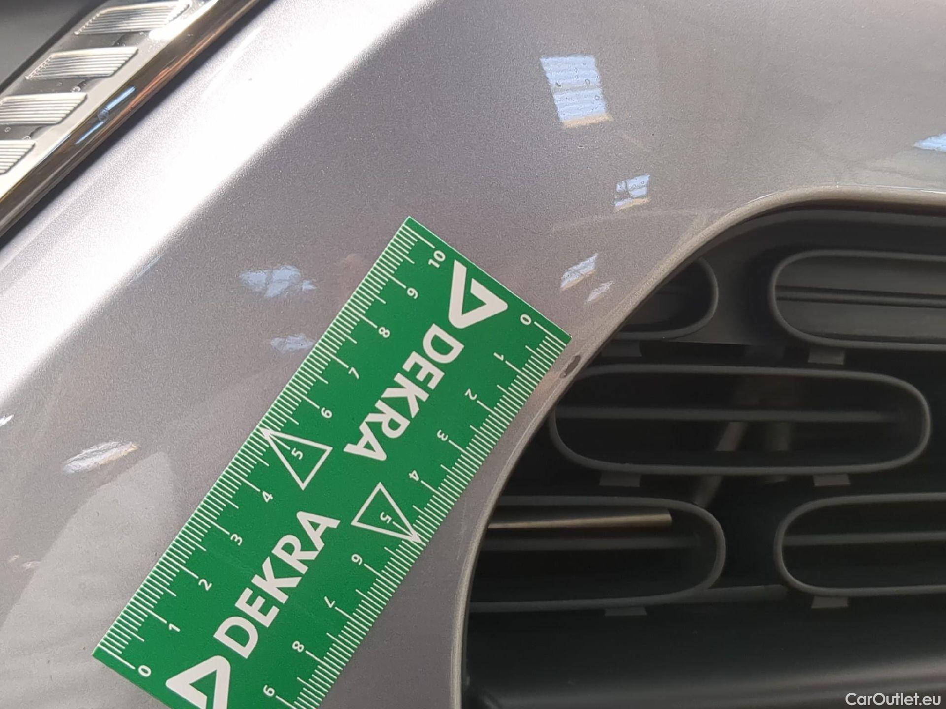  Citroen  C3  Shine Business 1.2 PureTech 80CV BVM5 E6d #10