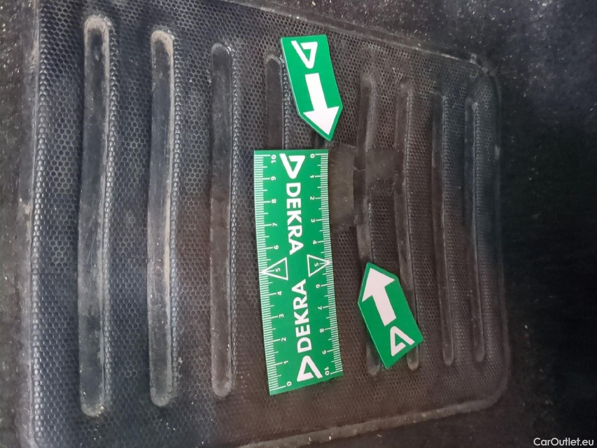  Citroen  C3  Shine Business 1.2 PureTech 80CV BVM5 E6d #1