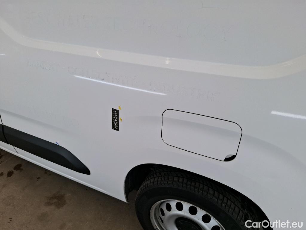  Citroen  Berlingo  Fourgon Club M 1000 1.5 BlueHDi 130CV BVA8 E6dT #1
