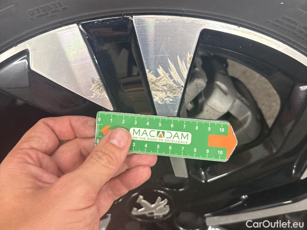  Peugeot  2008  Allure Business 1.2 PureTech 130CV BVM6 E6d #6