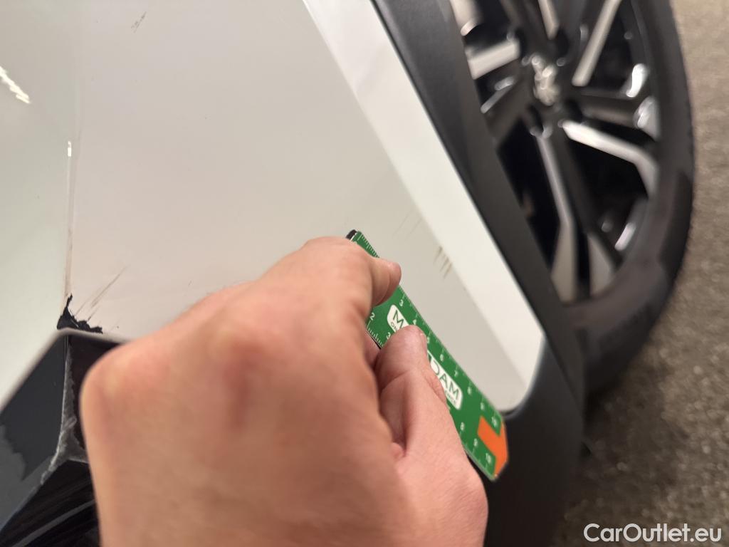  Peugeot  2008  Allure Business 1.2 PureTech 130CV BVM6 E6d #4