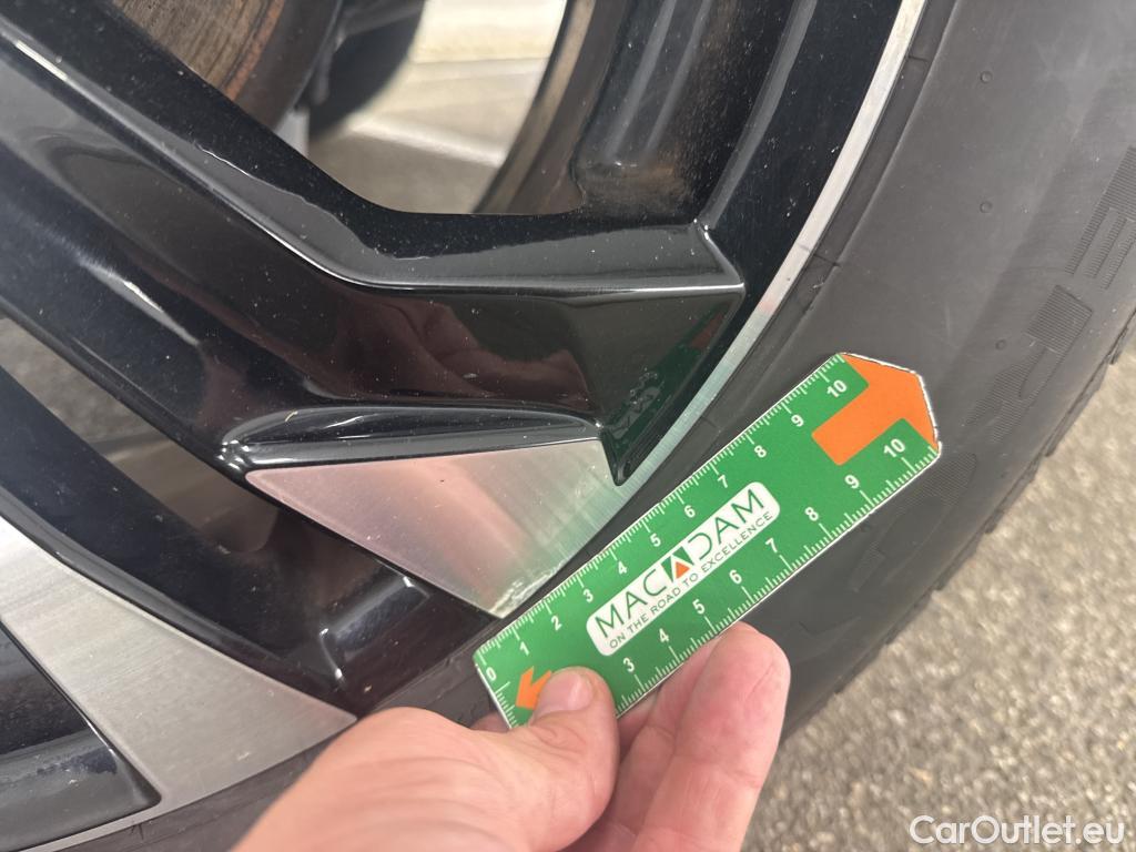  Peugeot  2008  Allure Business 1.2 PureTech 130CV BVM6 E6d #8