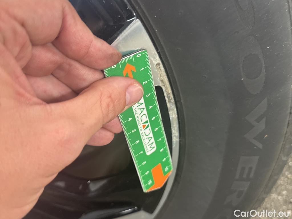  Peugeot  2008  Allure Business 1.2 PureTech 130CV BVM6 E6d #7