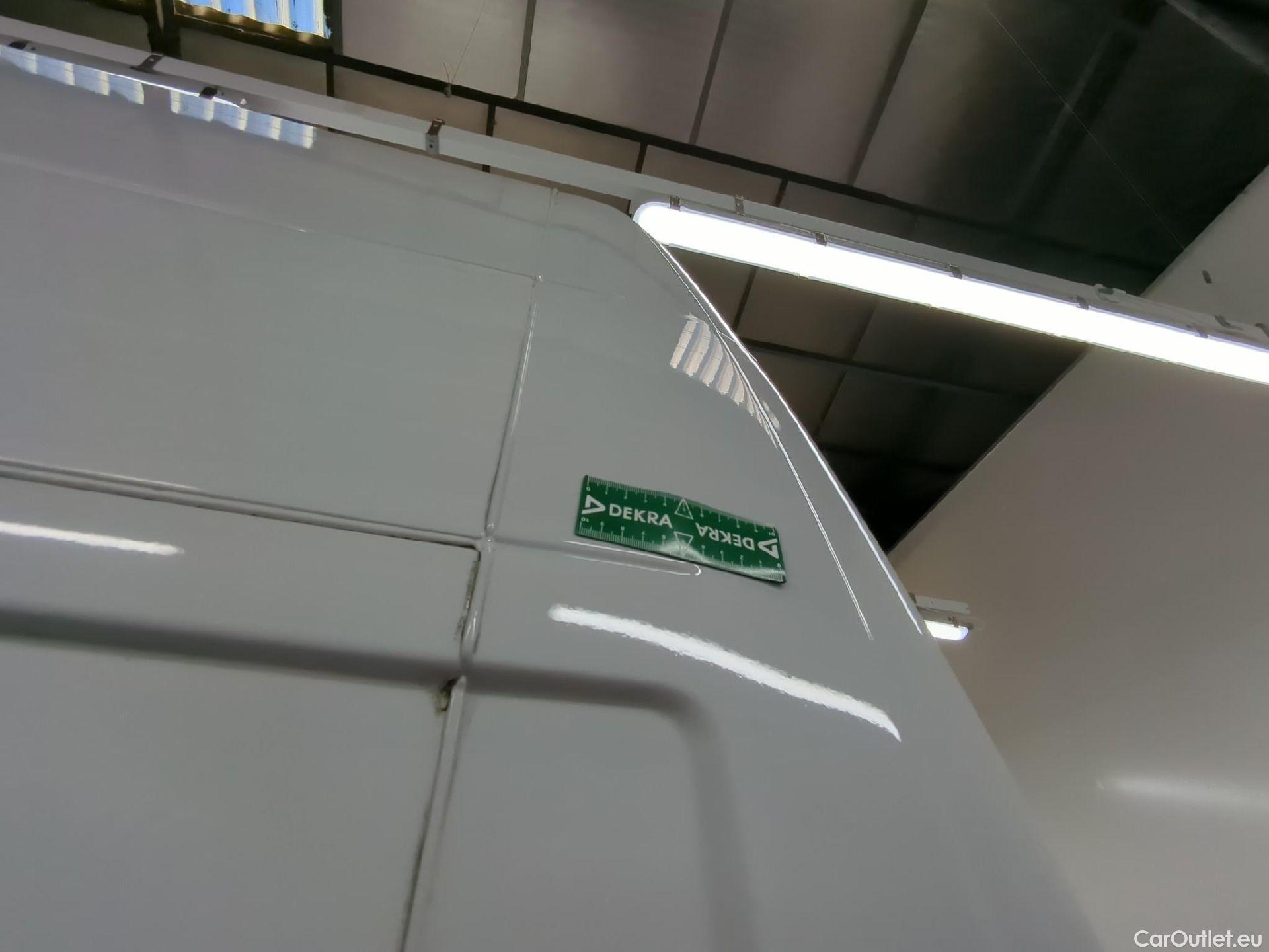  Citroen  Jumper  Fourgon Grand Volume 35 L3H3 Club BlueHDi 140 Start&Stop 2.2 BlueHDi 140CV BVM6 E6d #21