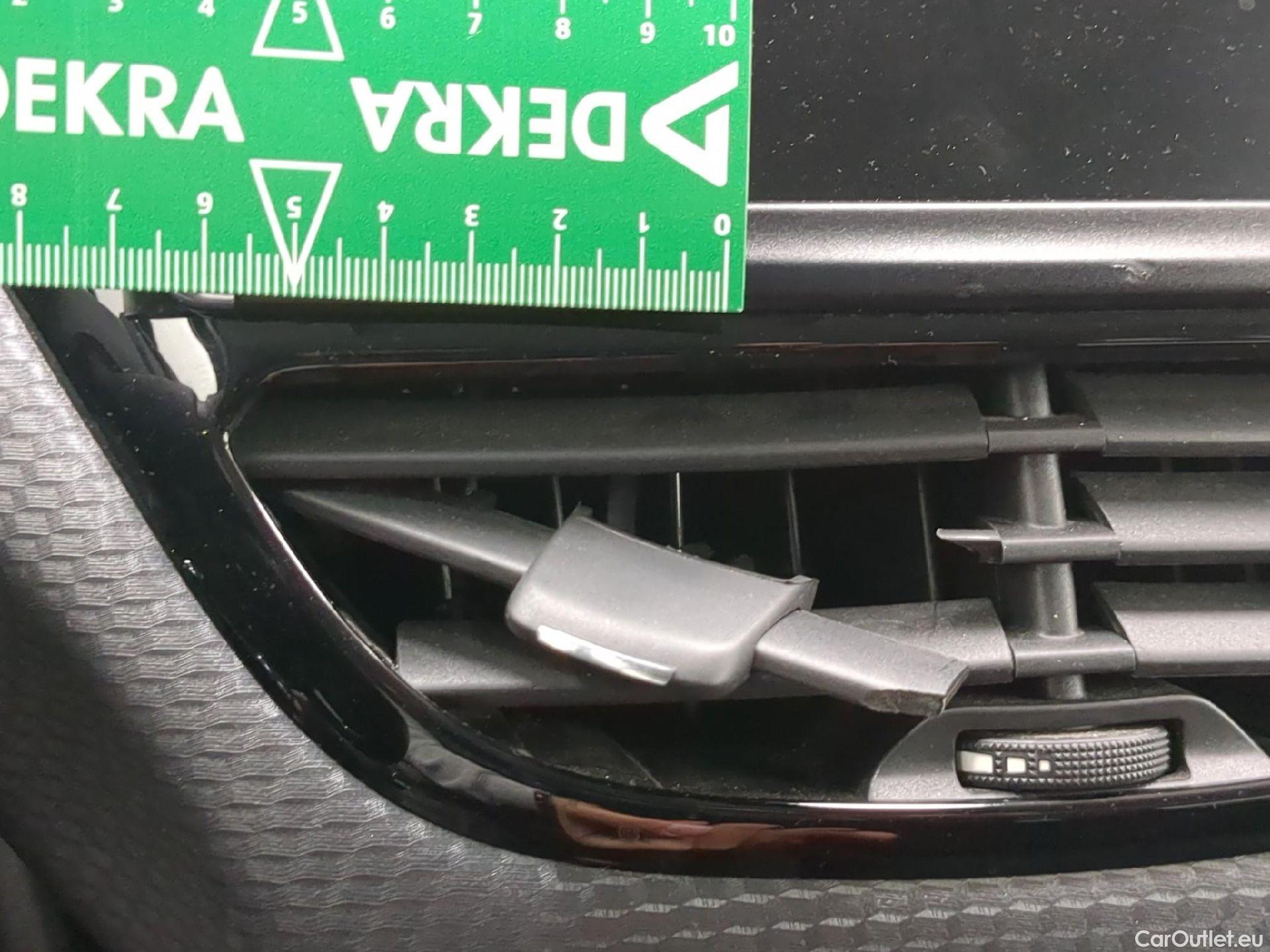  Peugeot  2008  Allure Business 1.2 PureTech 130CV BVA6 E6dT #31