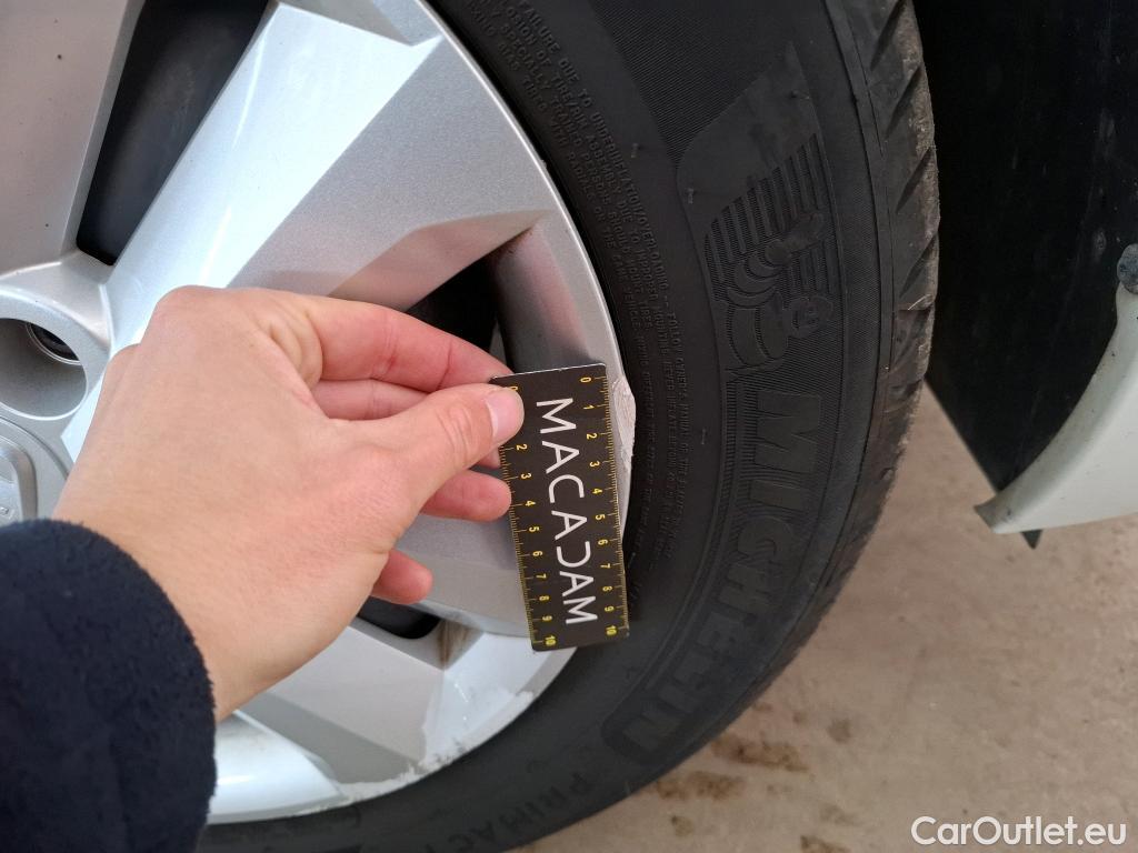  Dacia  Sandero  III Confort 1.0 TCe 90CV BVM5 E6d #9