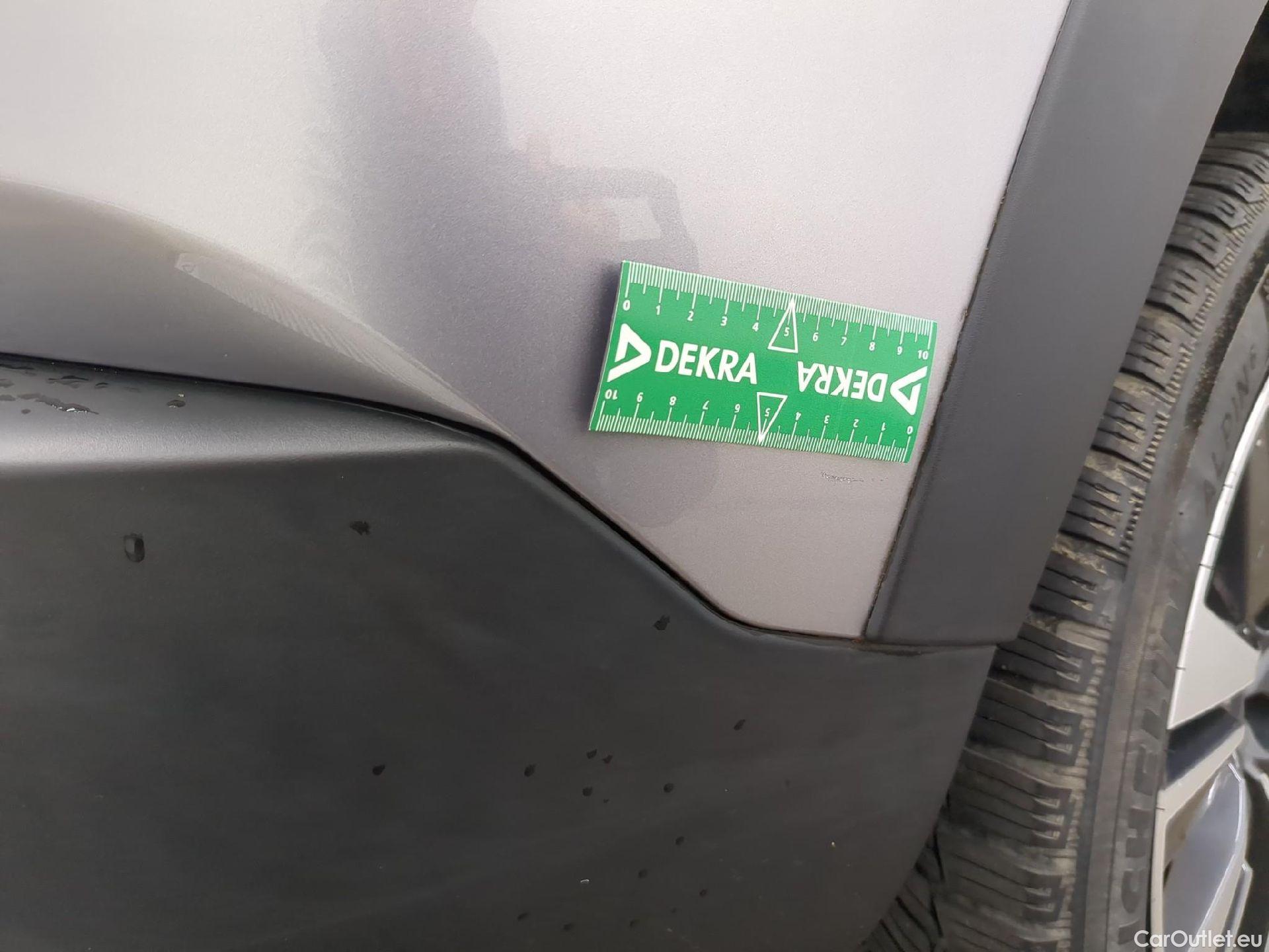  Peugeot  2008  Allure Business 1.2 PureTech 130CV BVA6 E6dT #24