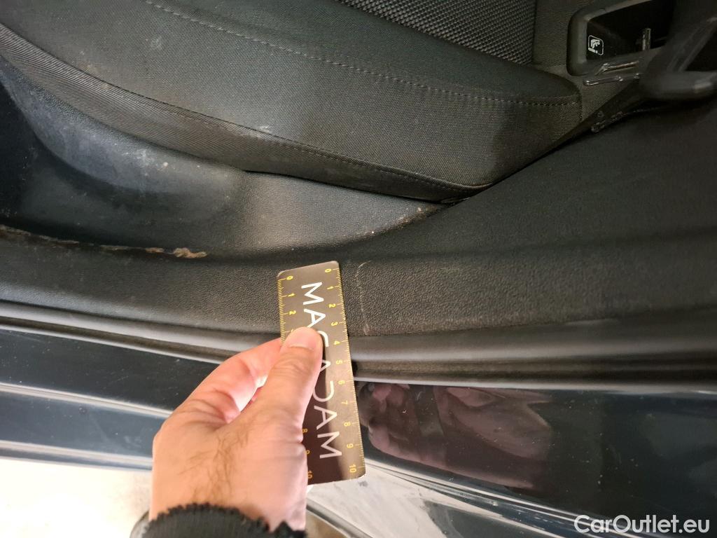  Audi  A3 AUDI  Sportback / 2020 / 5P / Berline 35 TFSI 150 MHEV S Tronic Business Line #27