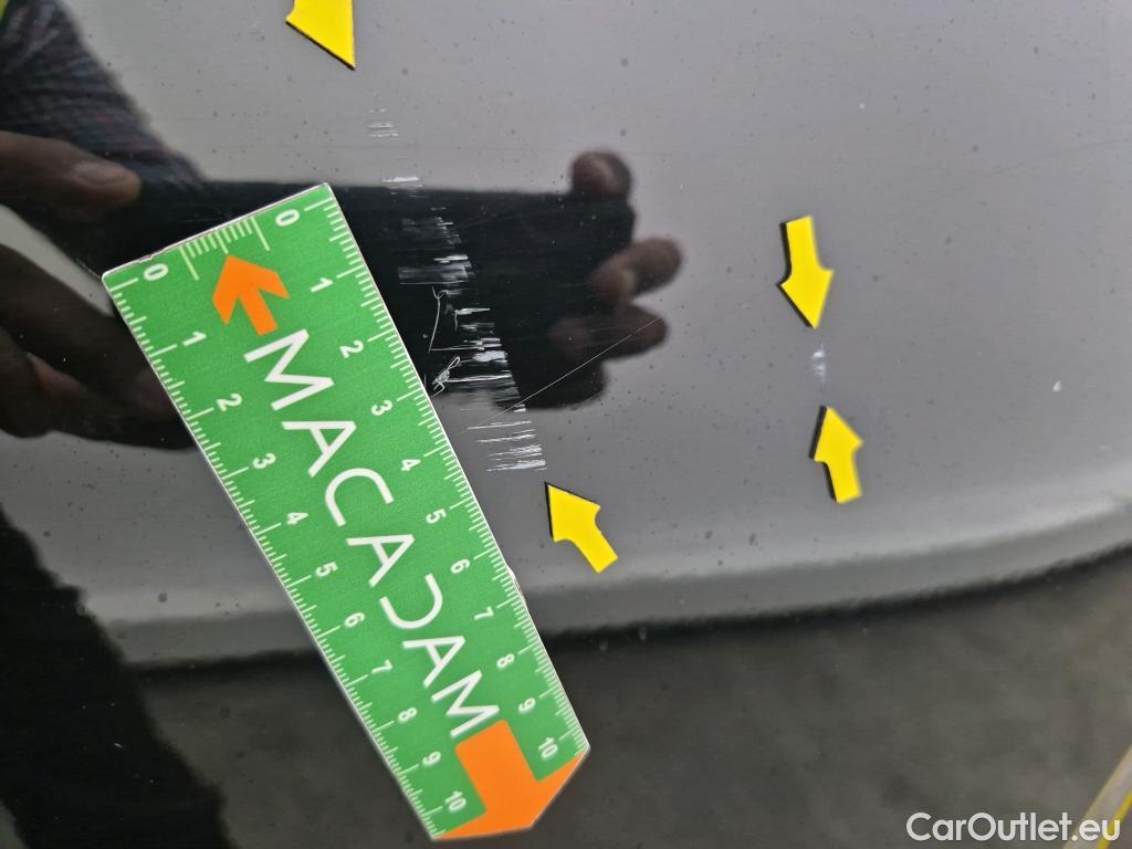  Renault  Kadjar RENAULT  / 2018 / 5P / Crossover Business Blue dCi 115 #17