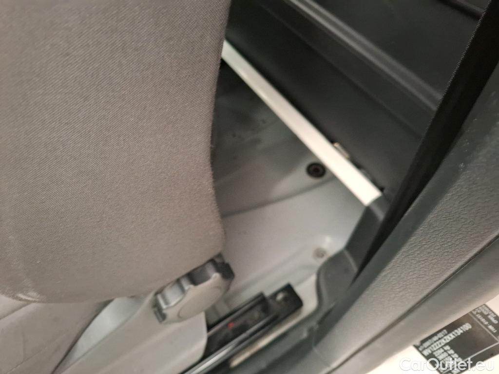  Volkswagen  Caddy VOLKSWAGEN  Van / 2015 / 4P / Fourgonnette 1.4 TGI GNV 110 DGS6 #19