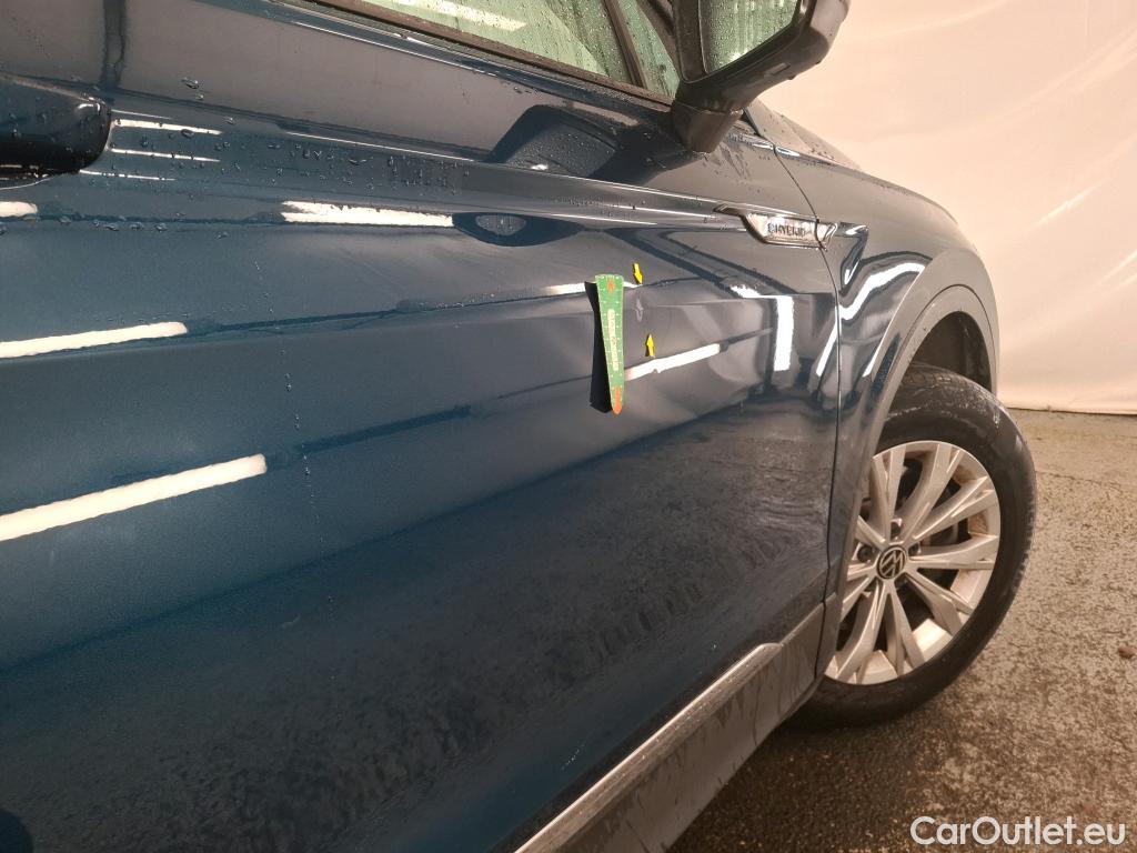  Volkswagen  Tiguan VOLKSWAGEN  / 2020 / 5P / SUV 1.4 eHybrid 245 DSG6 Life Business #1