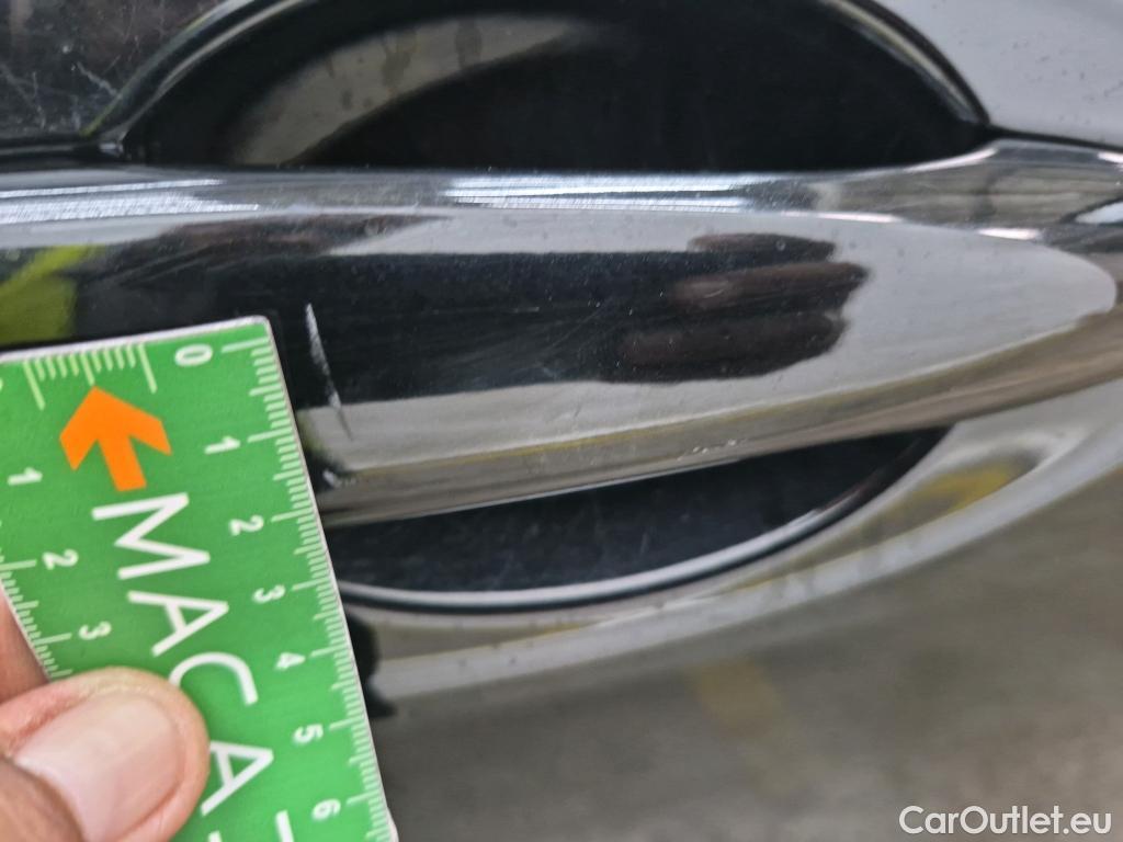  Renault  Kadjar RENAULT  / 2018 / 5P / Crossover Business Blue dCi 115 #39