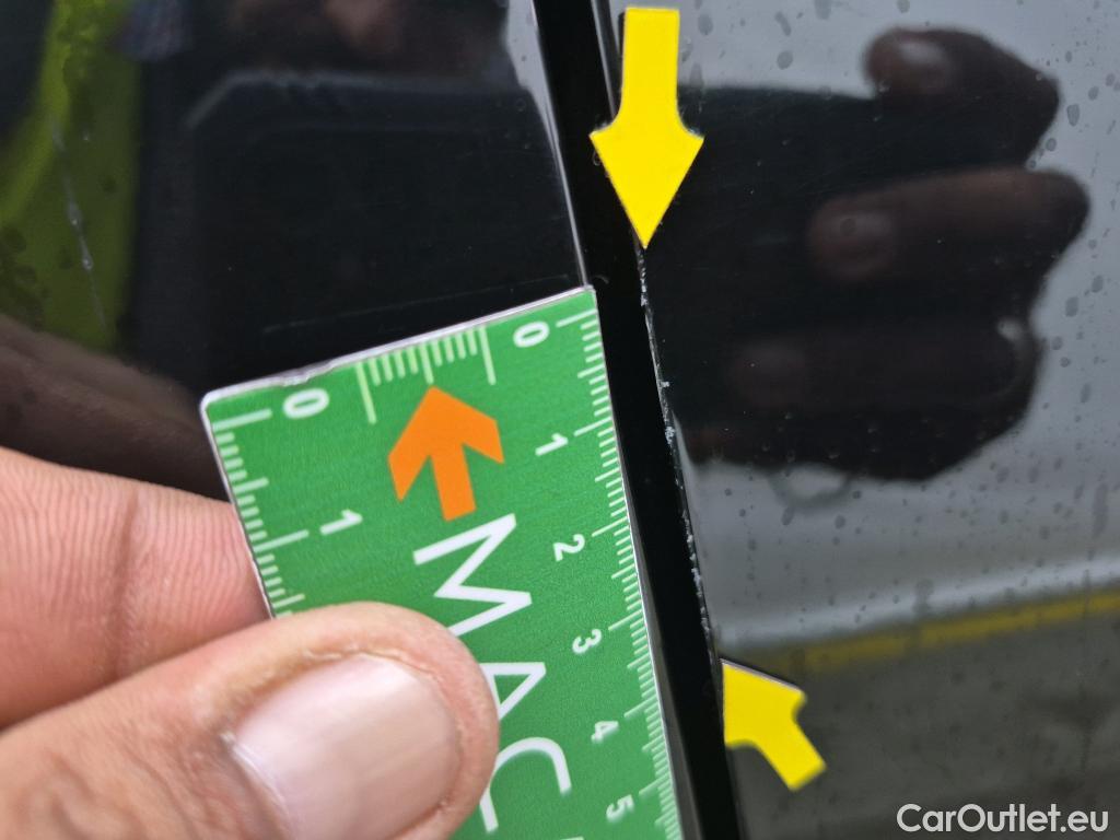  Renault  Kadjar RENAULT  / 2018 / 5P / Crossover Business Blue dCi 115 #32