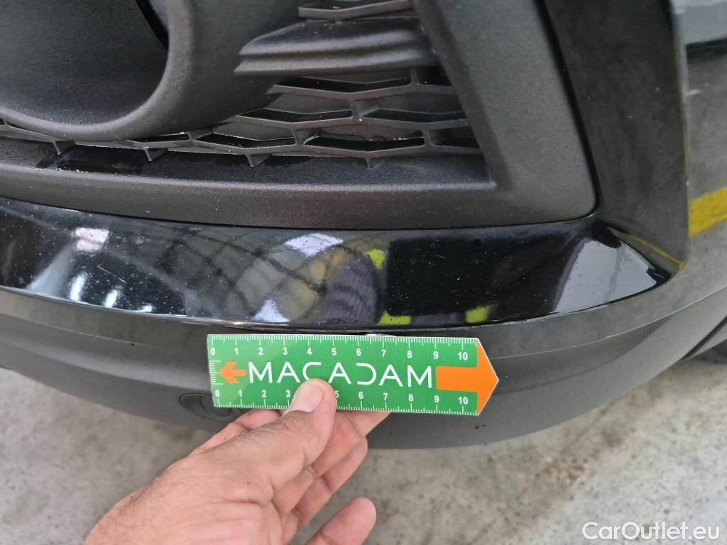  Renault  Kadjar RENAULT  / 2018 / 5P / Crossover Business Blue dCi 115 #28