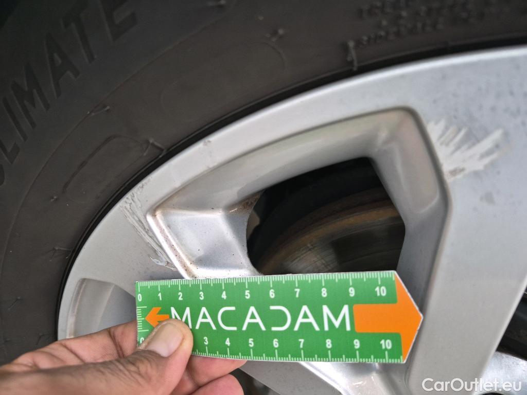  Renault  Kadjar RENAULT  / 2018 / 5P / Crossover Business Blue dCi 115 #6