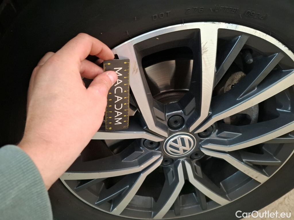  Volkswagen  Tiguan VOLKSWAGEN  Allspace / 2017 / 5P / SUV 2.0 TDI 150 BVM6 Confortline Business #16