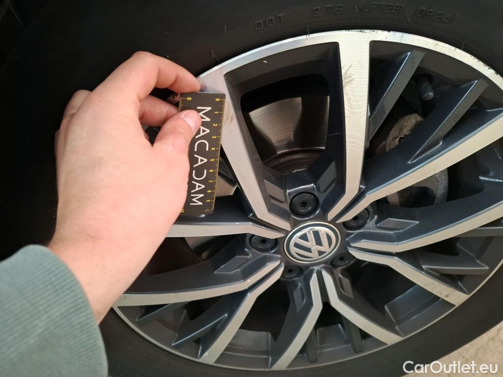  Volkswagen  Tiguan VOLKSWAGEN  Allspace / 2017 / 5P / SUV 2.0 TDI 150 BVM6 Confortline Business #17