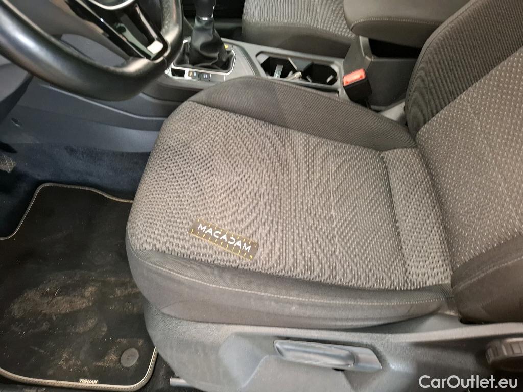  Volkswagen  Tiguan VOLKSWAGEN  Allspace / 2017 / 5P / SUV 2.0 TDI 150 BVM6 Confortline Business #33