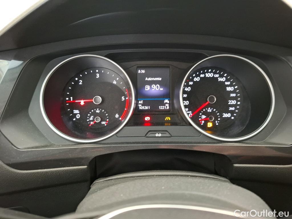  Volkswagen  Tiguan VOLKSWAGEN  Allspace / 2017 / 5P / SUV 2.0 TDI 150 BVM6 Confortline Business #37