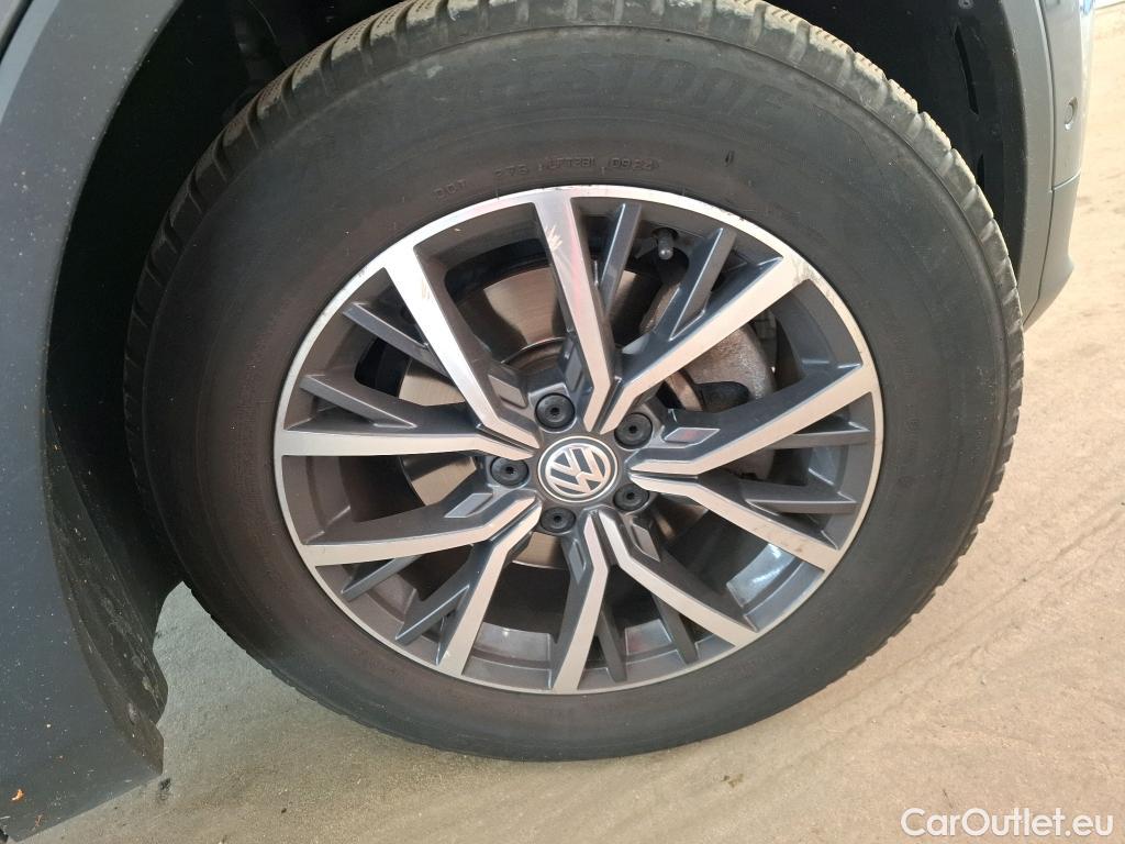  Volkswagen  Tiguan VOLKSWAGEN  Allspace / 2017 / 5P / SUV 2.0 TDI 150 BVM6 Confortline Business #13