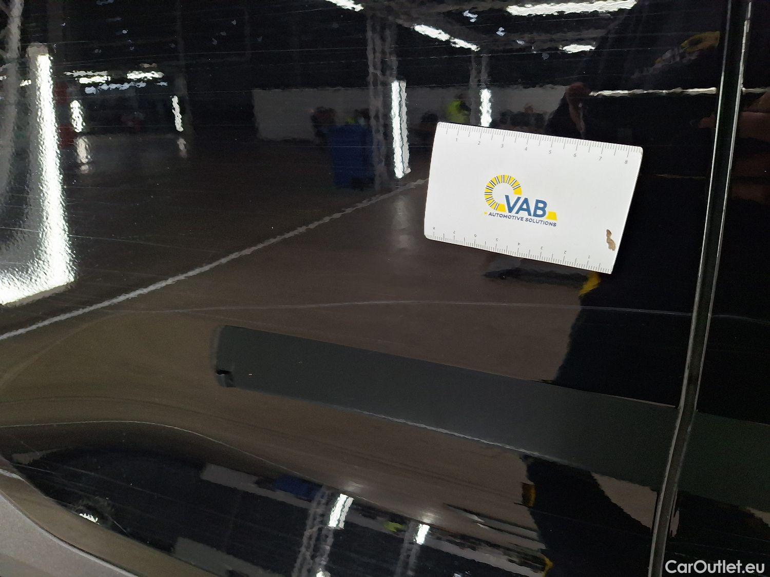  Volvo  XC 40 Volvo, XC40 '17, Volvo XC40 D3 Momentum Pro 5d #10