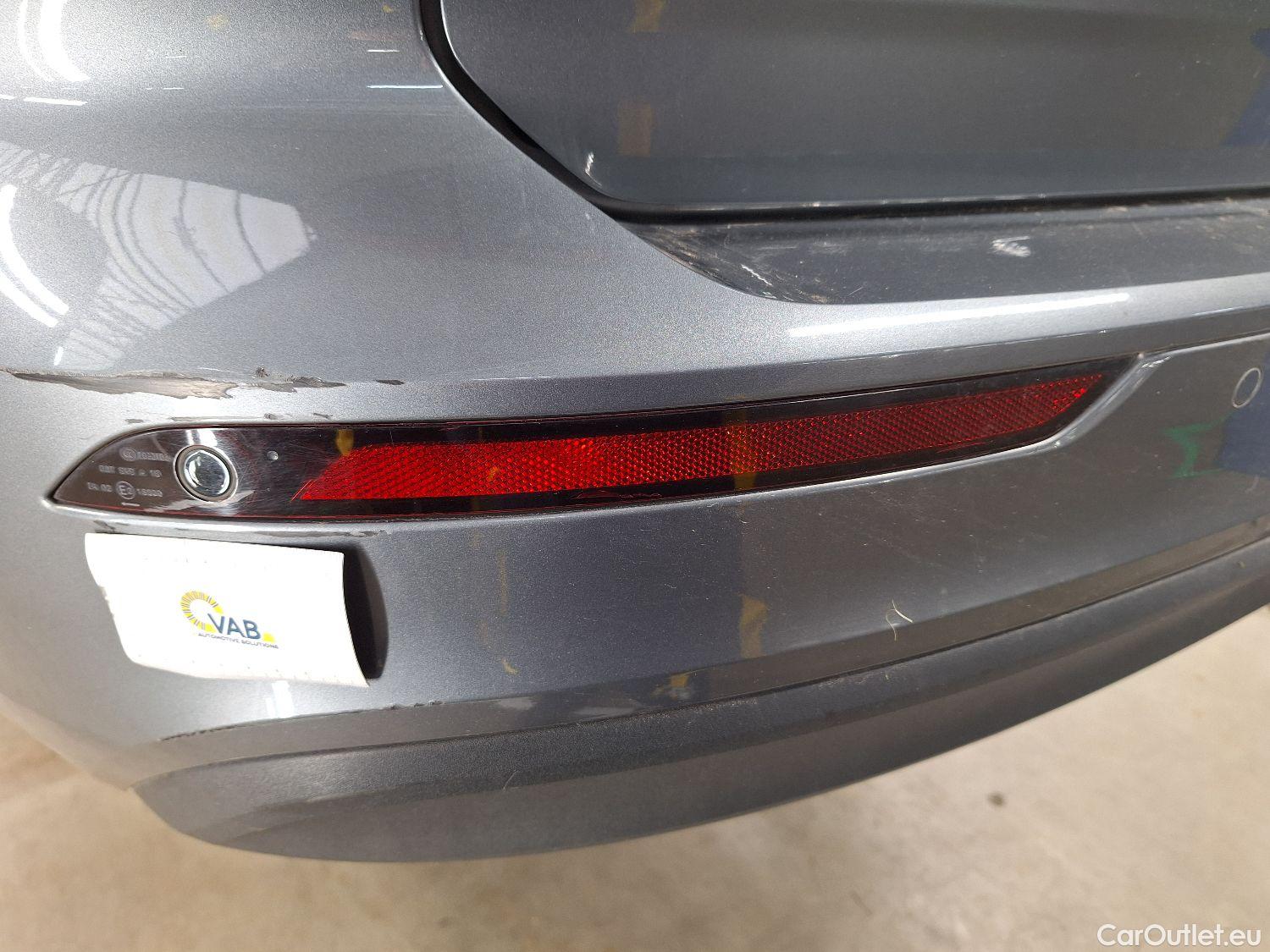  Volvo  V60 Volvo,  '18, Volvo  D3 Geartronic Momentum Pro 5d #24