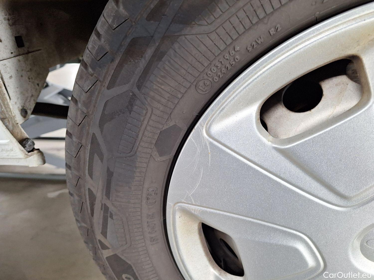  Ford  Transit Ford, _Trans.Custom FL'18, Ford  Custom 300L 2.0TD130Pk/96Kw M6 FWD Tr #12