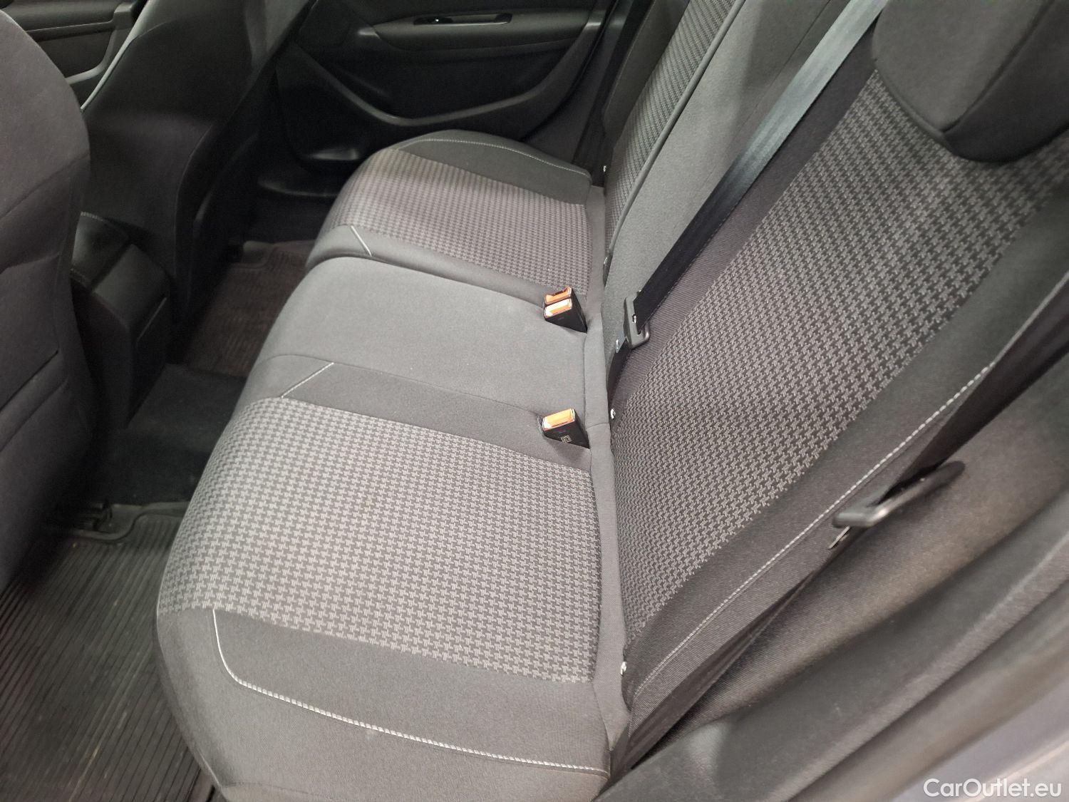  Peugeot  308 Peugeot,  SW FL'17, Peugeot  SW 1.5 BlueHDi 130 S&S EAT8 Active 5d #27