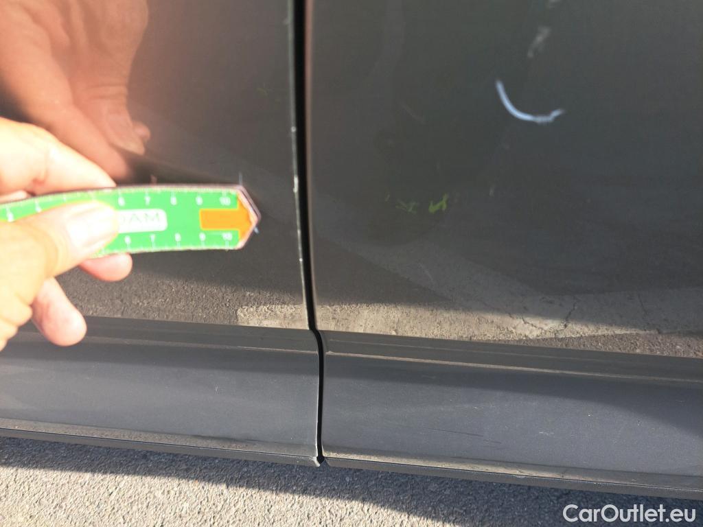  Volvo  XC 40 VOLVO XC40 / 2017 / 5P / todoterreno 1.5 T4 Twin Recharge Inscription Ex Auto #9