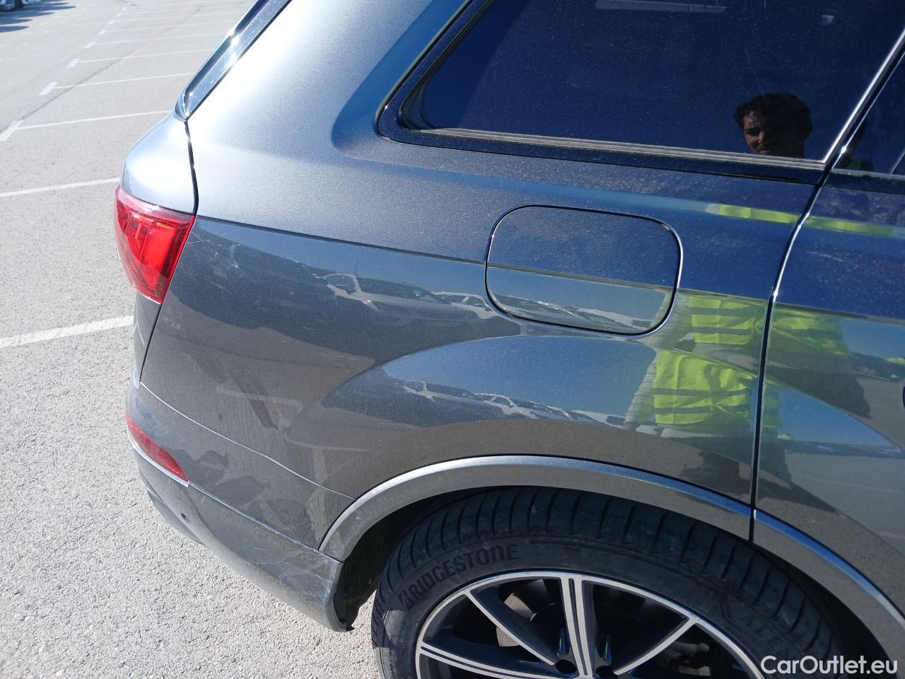  Audi  Q7 AUDI  / 2019 / 5P / todoterreno Black line 50 TDI 210kW (286CV) q. tip. #16