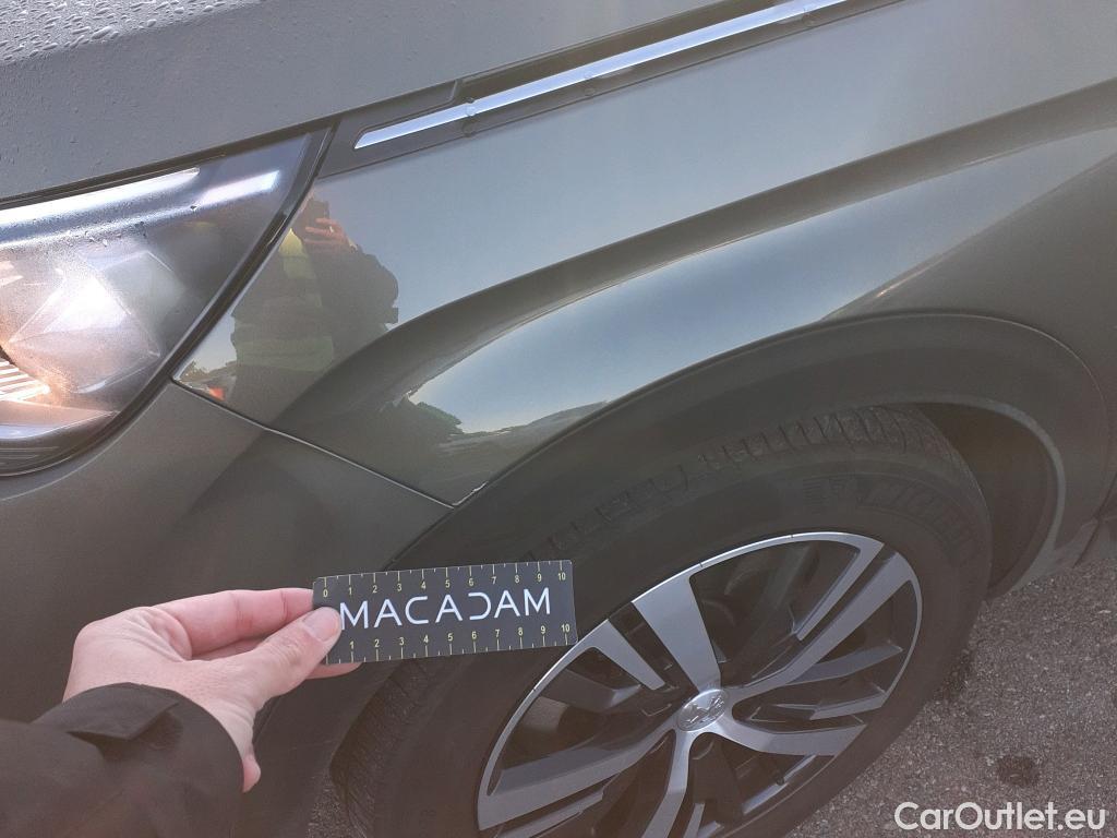  Peugeot  3008 PEUGEOT  Hybrid / 2016 / 5P / todoterreno 225 e-EAT8 Allure #5