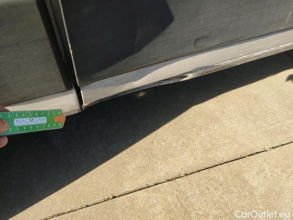  Peugeot  Boxer PEUGEOT  / 2014 / 4P / furgón 333 L2 H1 BHDI 103kW (140CV) S&S 6 V. M (AC) #24