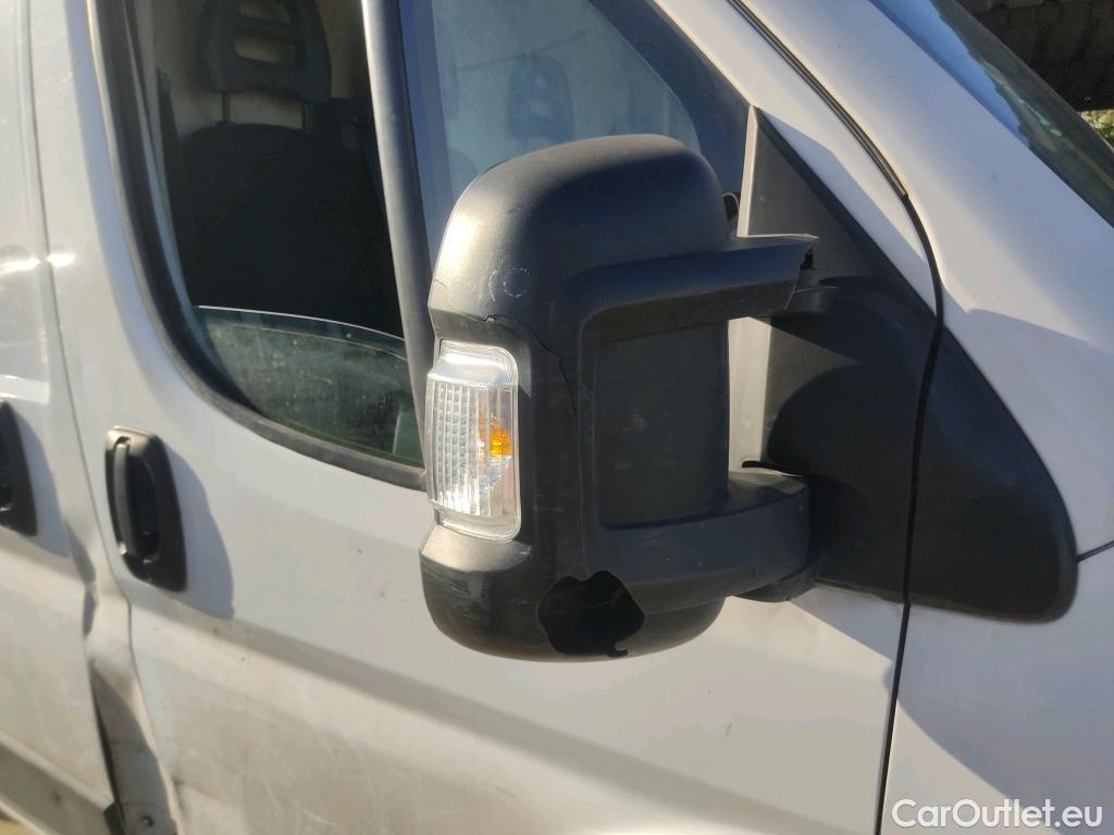  Peugeot  Boxer PEUGEOT  / 2014 / 4P / furgón 333 L2 H1 BHDI 103kW (140CV) S&S 6 V. M (AC) #61