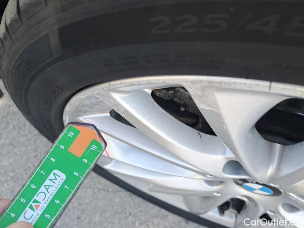  Bmw  Serie 1 BMW  / 2019 / 5P / berlina con portón 118i #13