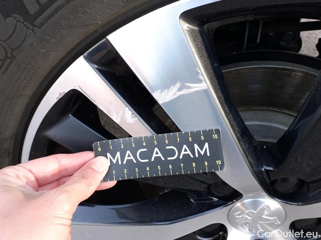  Peugeot  3008 PEUGEOT  Hybrid / 2016 / 5P / todoterreno 225 e-EAT8 Allure #2