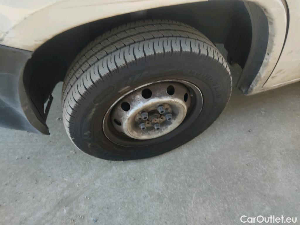  Peugeot  Boxer PEUGEOT  / 2014 / 4P / furgón 333 L2 H1 BHDI 103kW (140CV) S&S 6 V. M (AC) #59