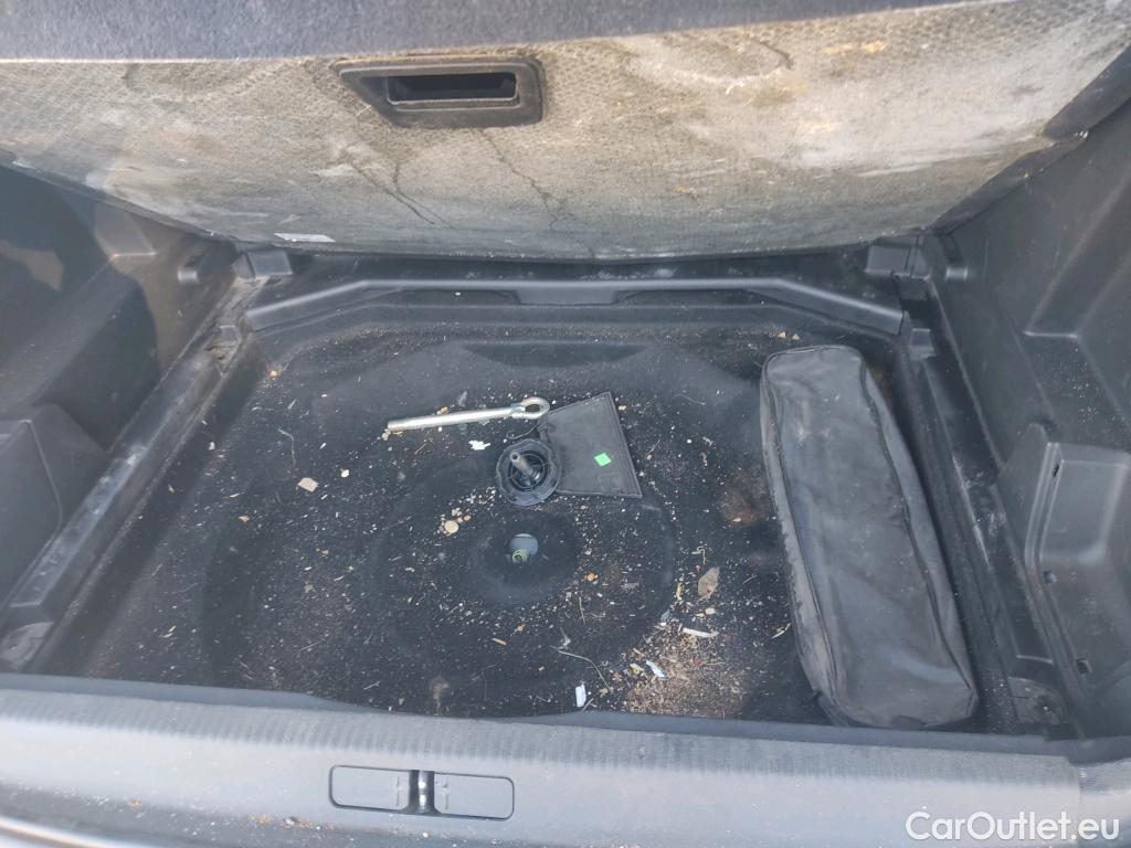  Peugeot  3008 PEUGEOT  / 2020 / 5P / todoterreno 1.2 PureTech 96KW S&S Active Pack #13