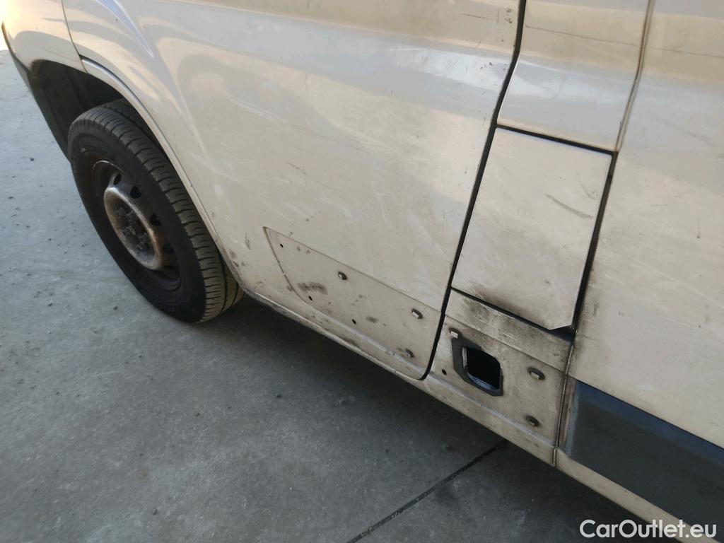  Peugeot  Boxer PEUGEOT  / 2014 / 4P / furgón 333 L2 H1 BHDI 103kW (140CV) S&S 6 V. M (AC) #48