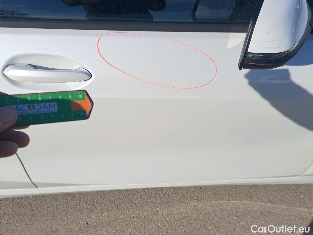  Bmw  Serie 1 BMW  / 2019 / 5P / berlina con portón 118i #5