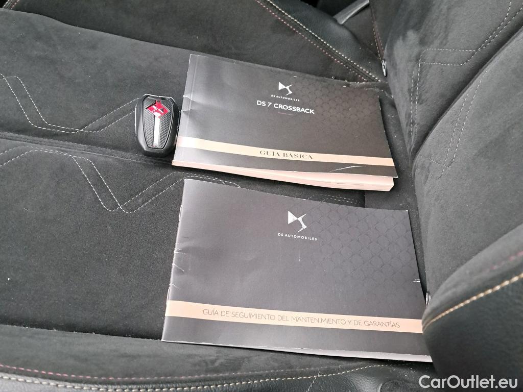  DS  DS7 DS DS 7 Crossback / 2017 / 5P / todoterreno PureTech 165kW (225CV) Auto. PERF.LINE #12