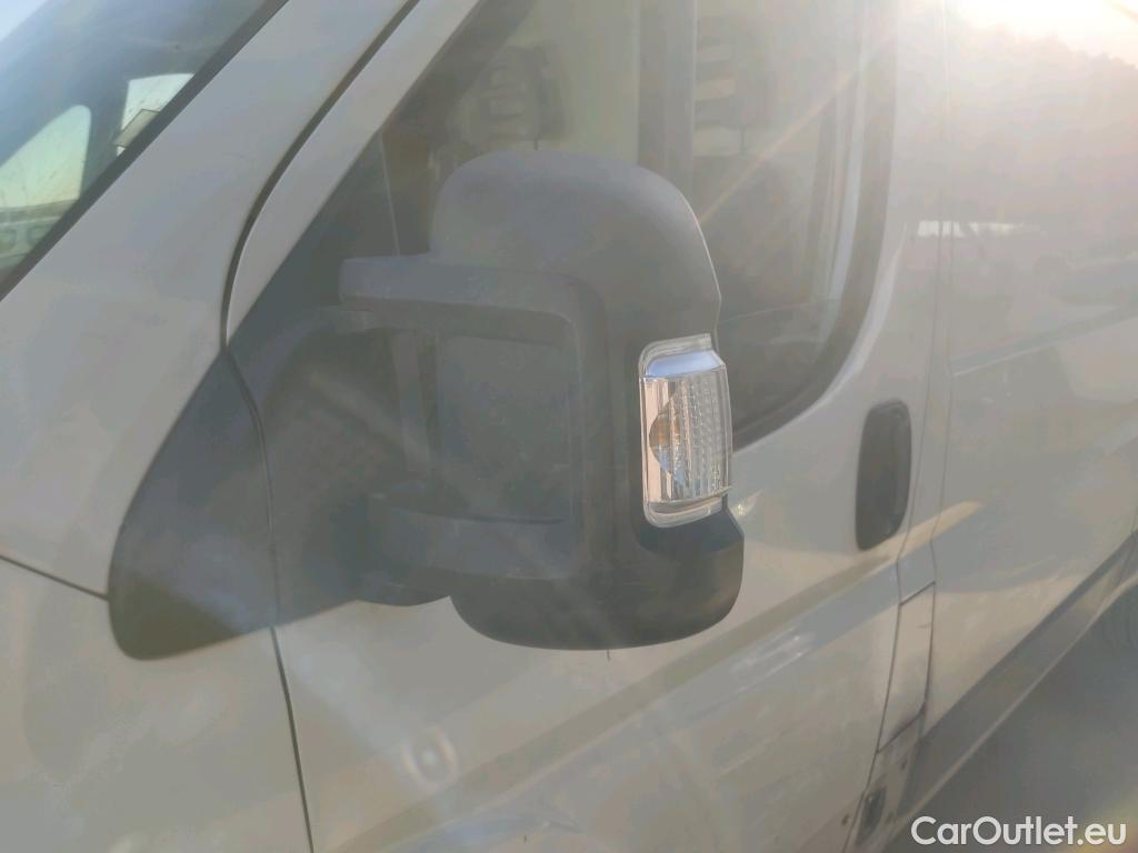  Peugeot  Boxer PEUGEOT  / 2014 / 4P / furgón 333 L2 H1 BHDI 103kW (140CV) S&S 6 V. M (AC) #65