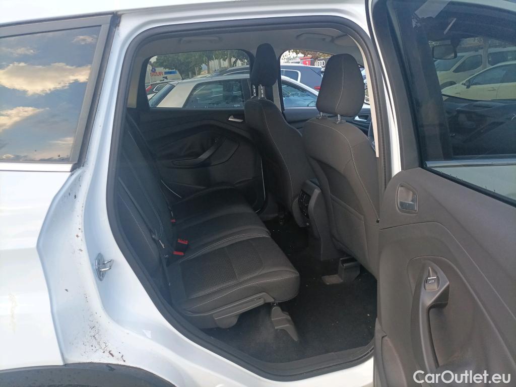  Ford  Kuga FORD  / 2016 / 5P / todoterreno 1.5 EcoBoost 88kW 4x2 Trend+ (CX) #7