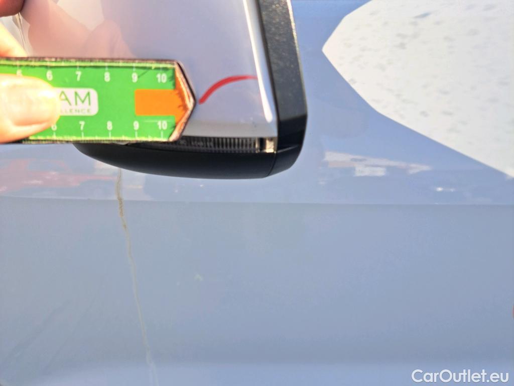  Audi  Q2 AUDI  / 2016 / 5P / todoterreno Design 30 TFSI 85kW (116CV) #24