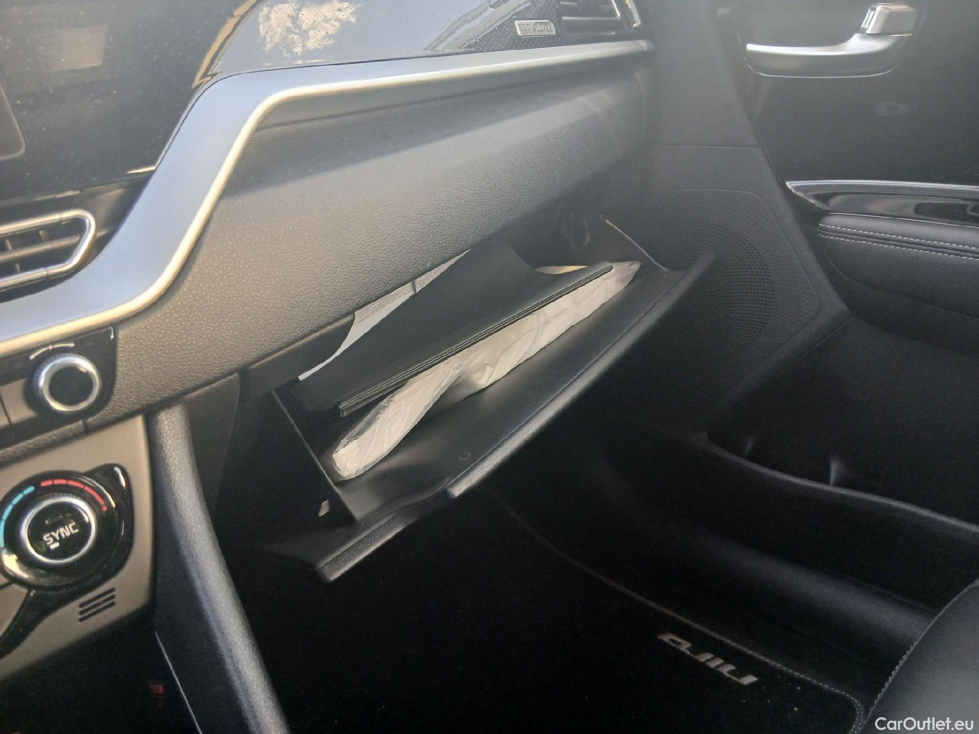  KIA  Niro KIA  / 2019 / 5P / crossover 1.6 GDi PHEV 104kW (141CV) Drive #1