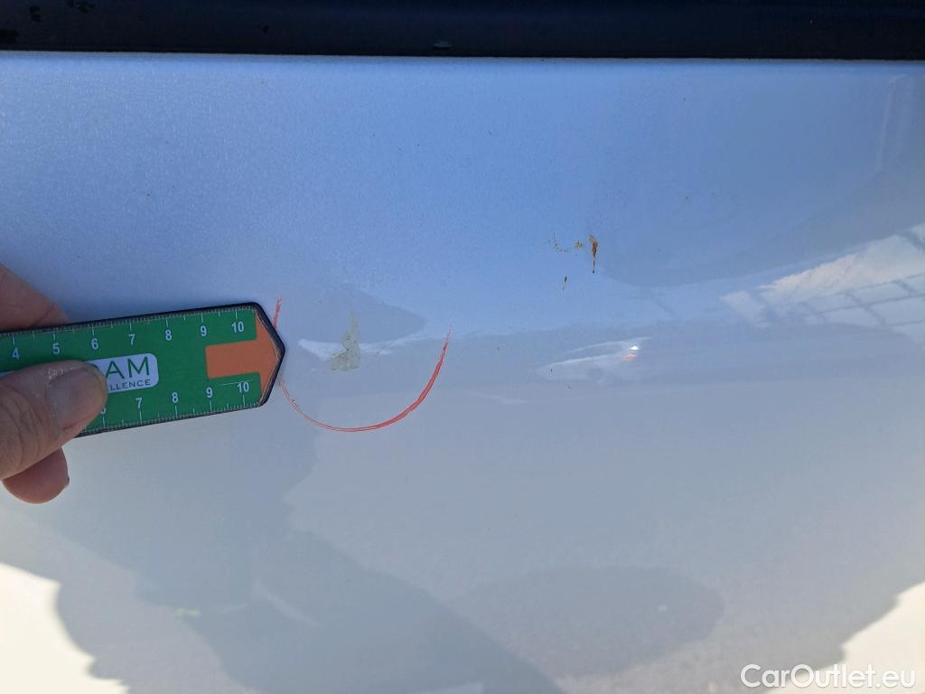  KIA  Niro KIA  / 2019 / 5P / crossover 1.6 GDi HEV 104kW (141CV) Emotion #41