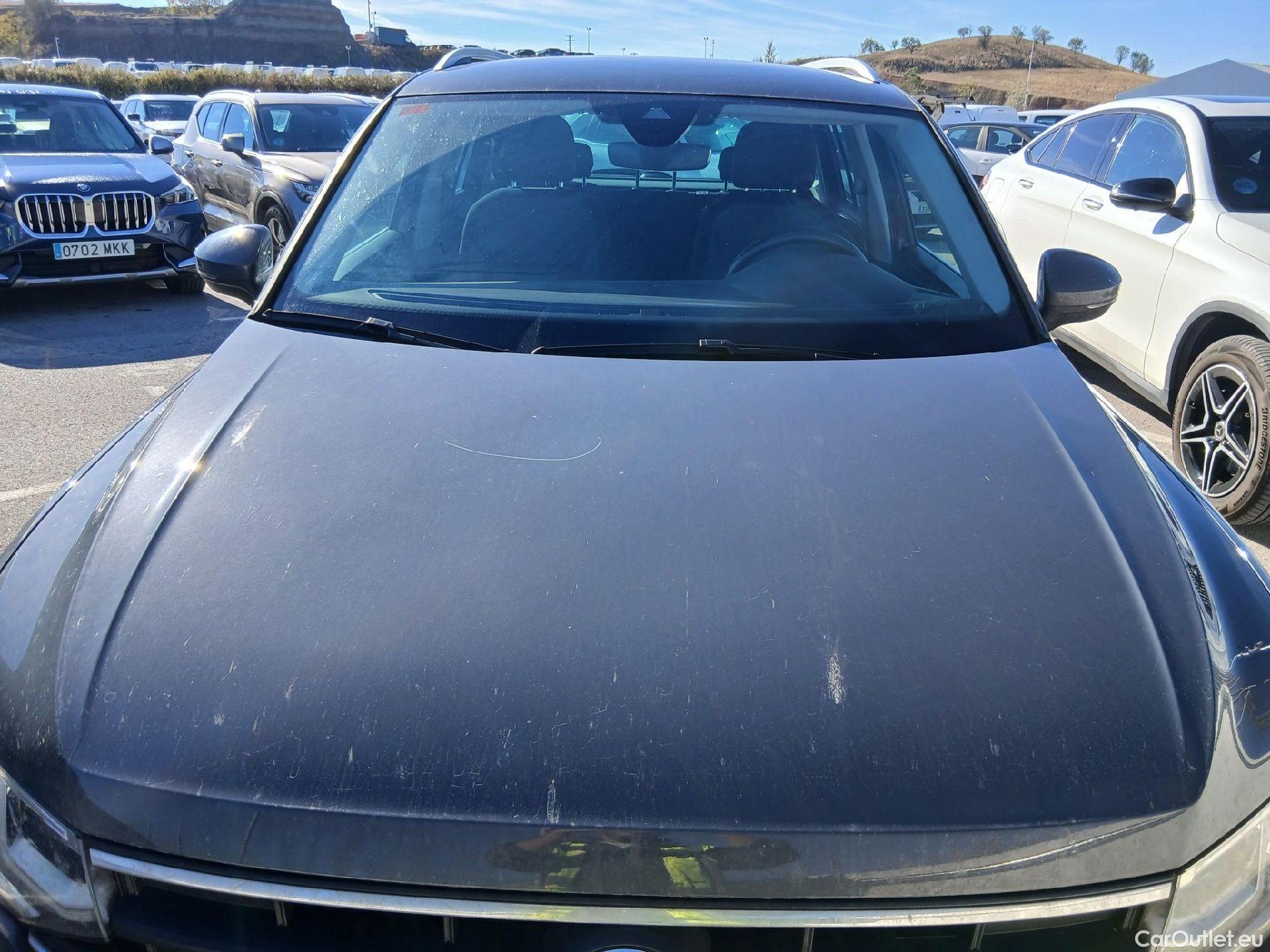  Volkswagen  Tiguan VOLKSWAGEN  / 2020 / 5P / todoterreno Life 2.0 TDI 110kW (150CV) DSG #3