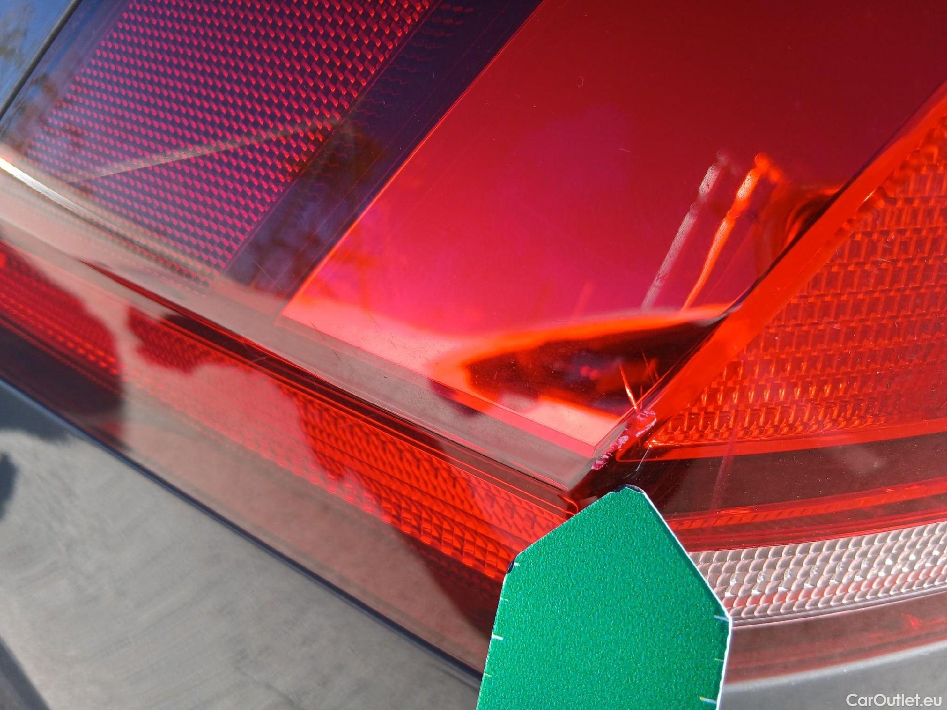  Volkswagen  Tiguan VOLKSWAGEN  / 2020 / 5P / todoterreno Life 2.0 TDI 110kW (150CV) DSG #18