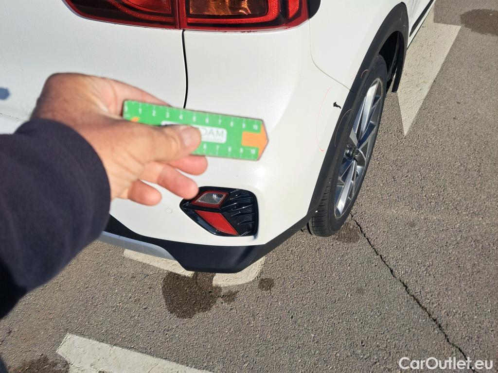  KIA  Niro KIA  / 2019 / 5P / crossover 1.6 GDi HEV 104kW (141CV) Emotion #45